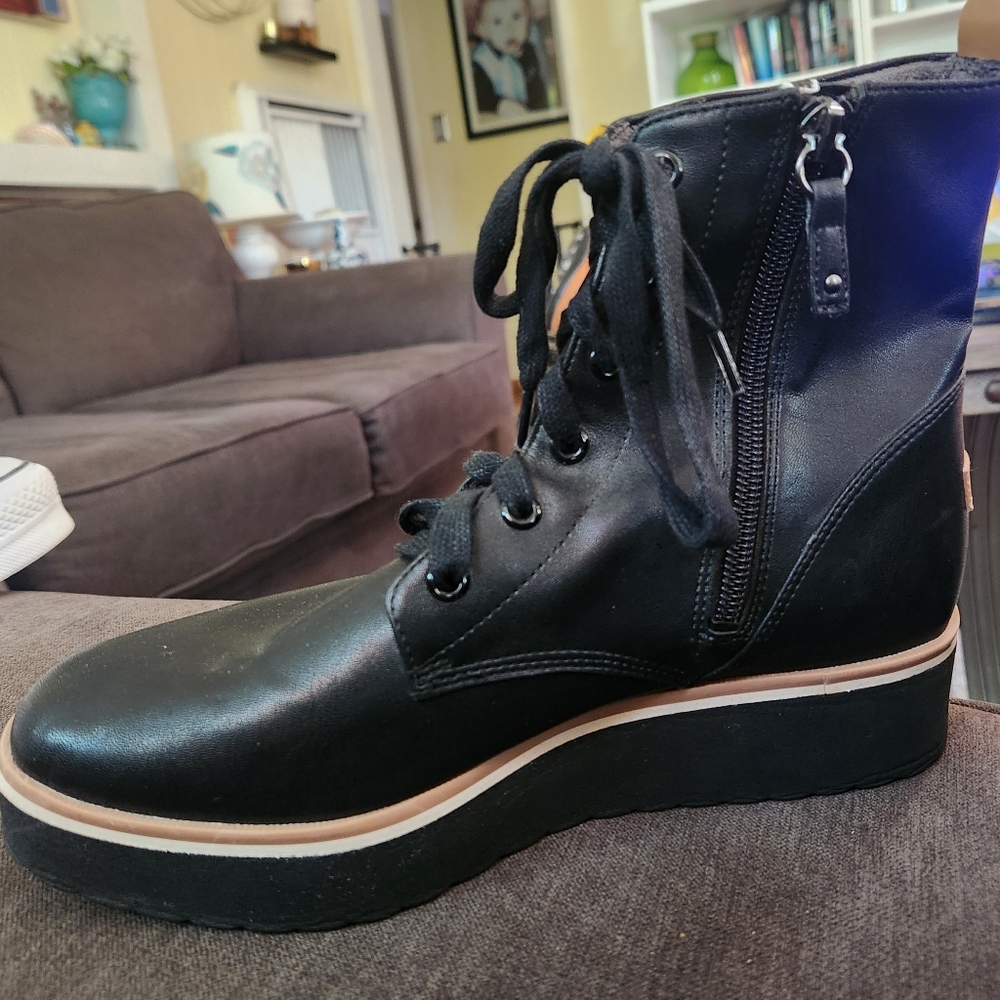 Dr Scholls Guild Women's Platform